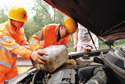 彝良吴江道路救援